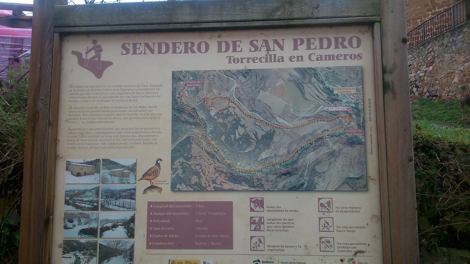 (Foto 10) Cartel indicador Sendero, cerca de la Ermita de Nuestra Sra de la Esperanza